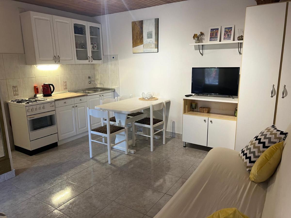 Apartments Bella Vista Макарска Екстериор снимка